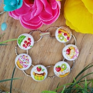 Cupcake bracelet